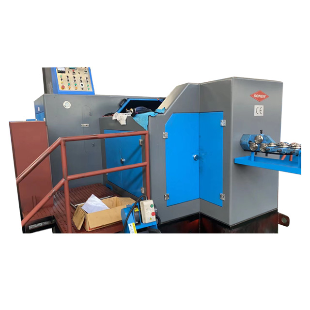 Máquina para fabricar pernos medidores